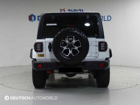 Jeep Wrangler — photo 04