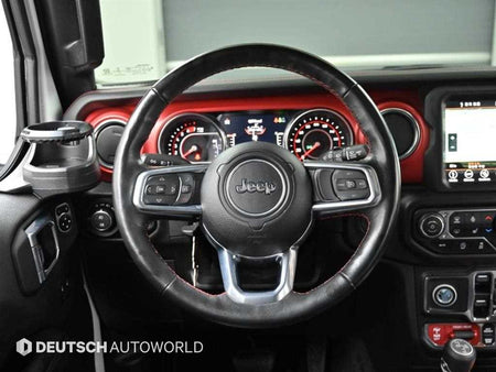 Jeep Wrangler — photo 13