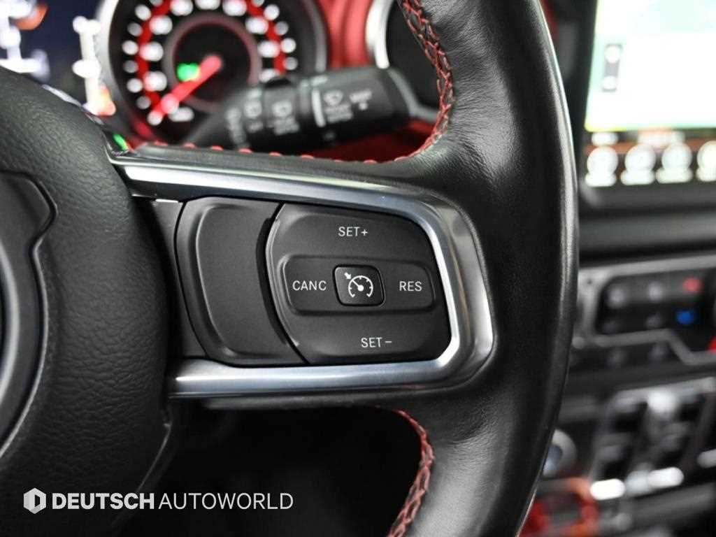 Jeep Wrangler — photo 16