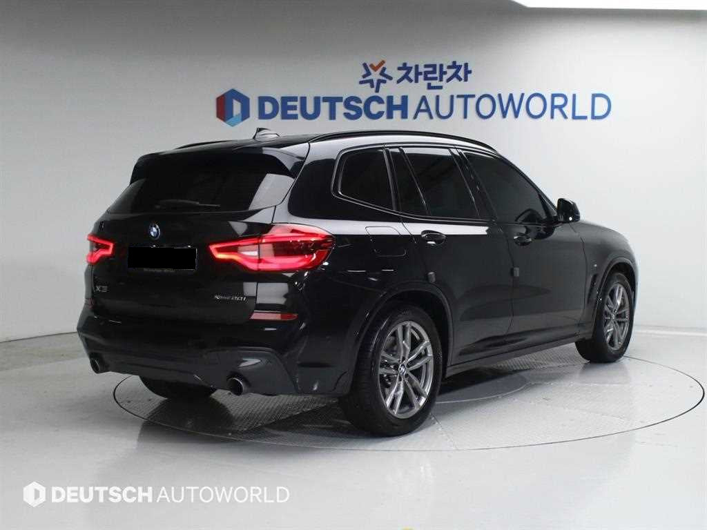 BMW X3 — photo 02