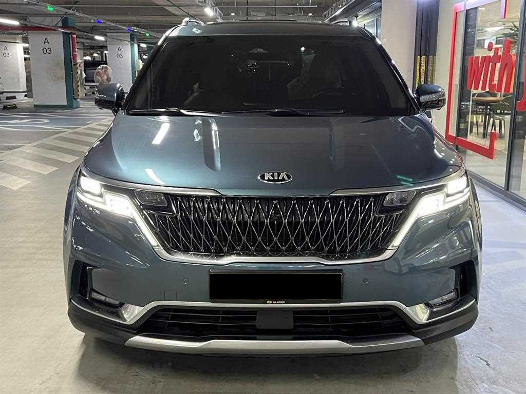 Kia Carnival — photo 01