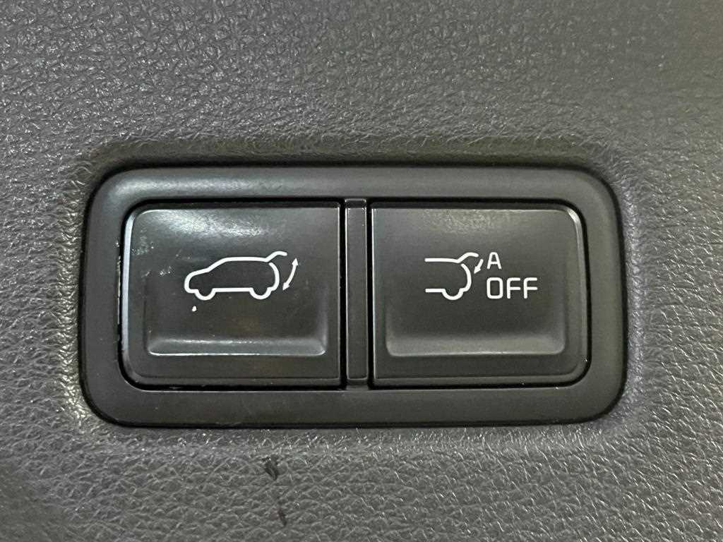 Kia Carnival — photo 17