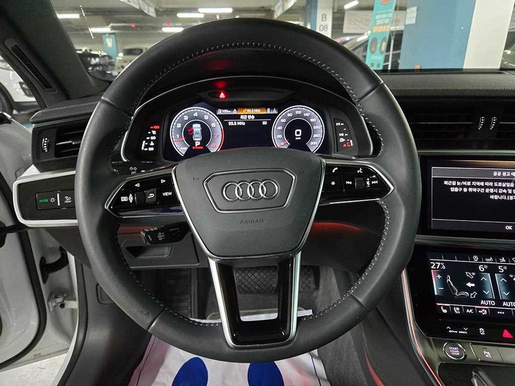 Audi A7 — photo 07