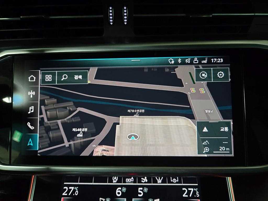 Audi A7 — photo 16