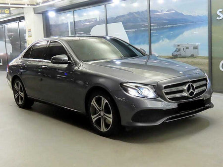 Mercedes-Benz E-Class — photo 01