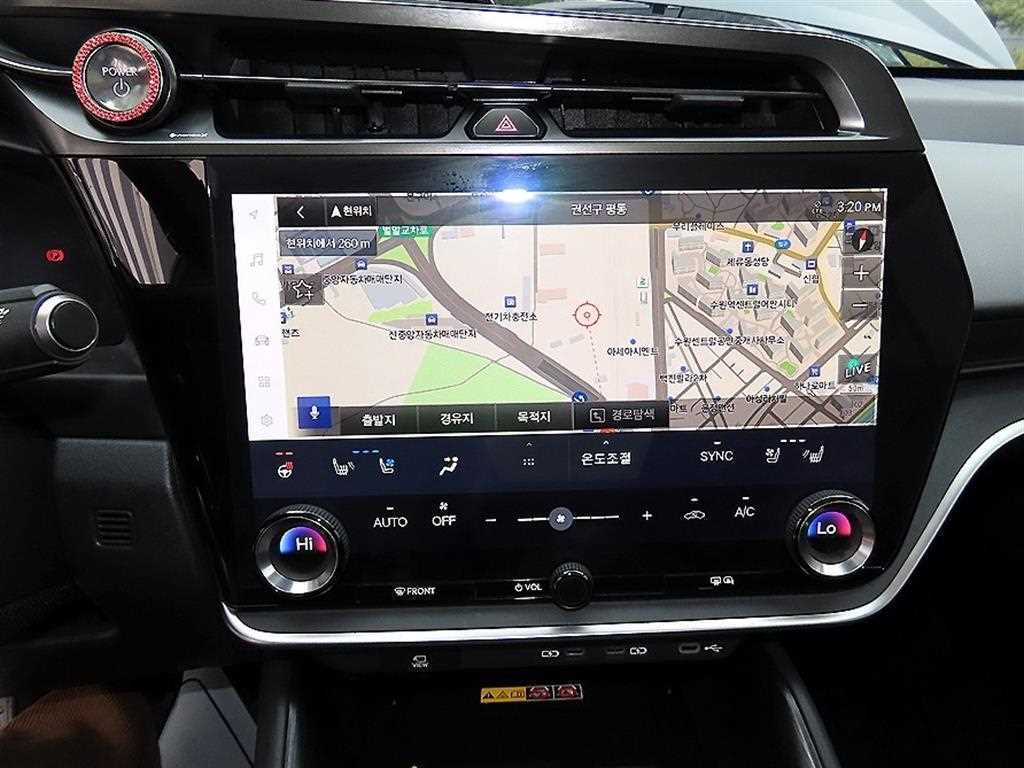 Lexus RZ — photo 12