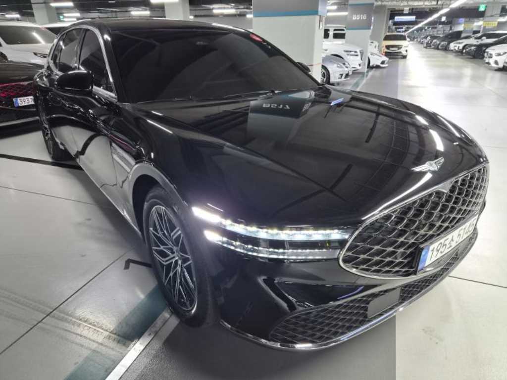 Genesis G90 — photo 08