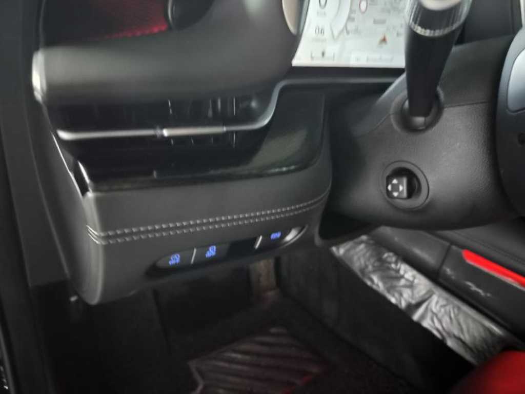 Genesis G90 — photo 11