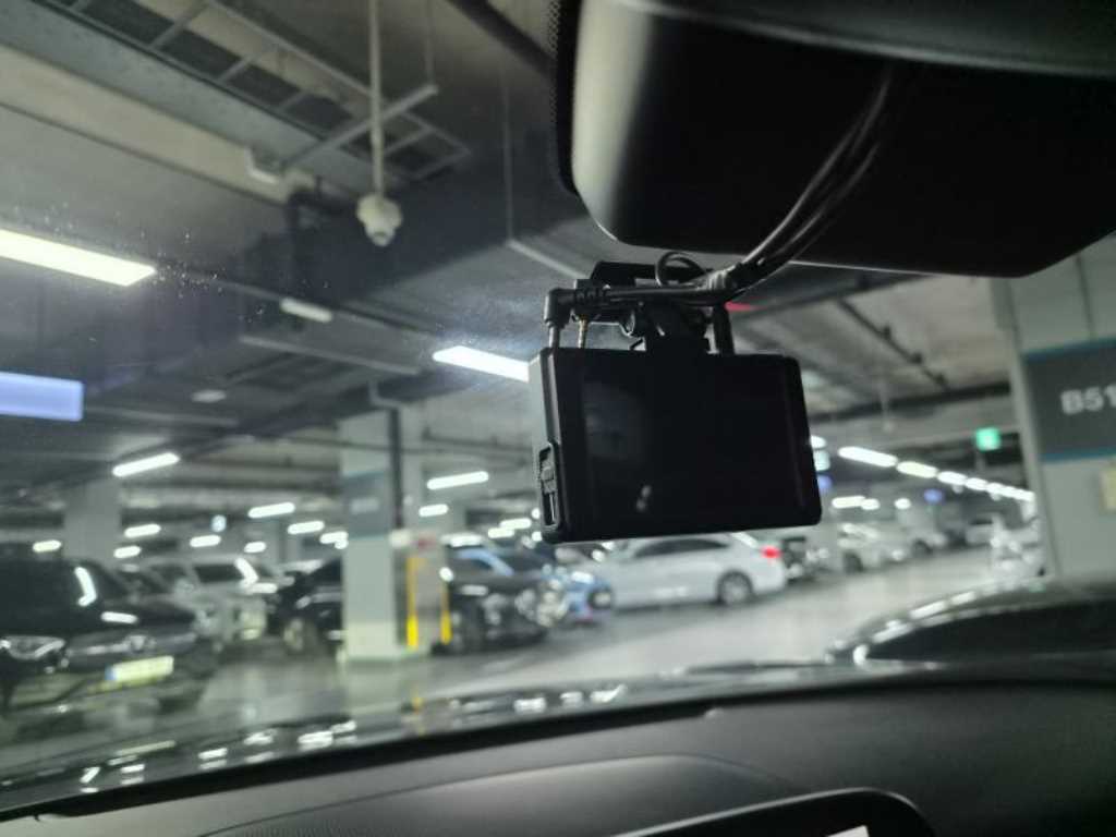 Genesis G90 — photo 17