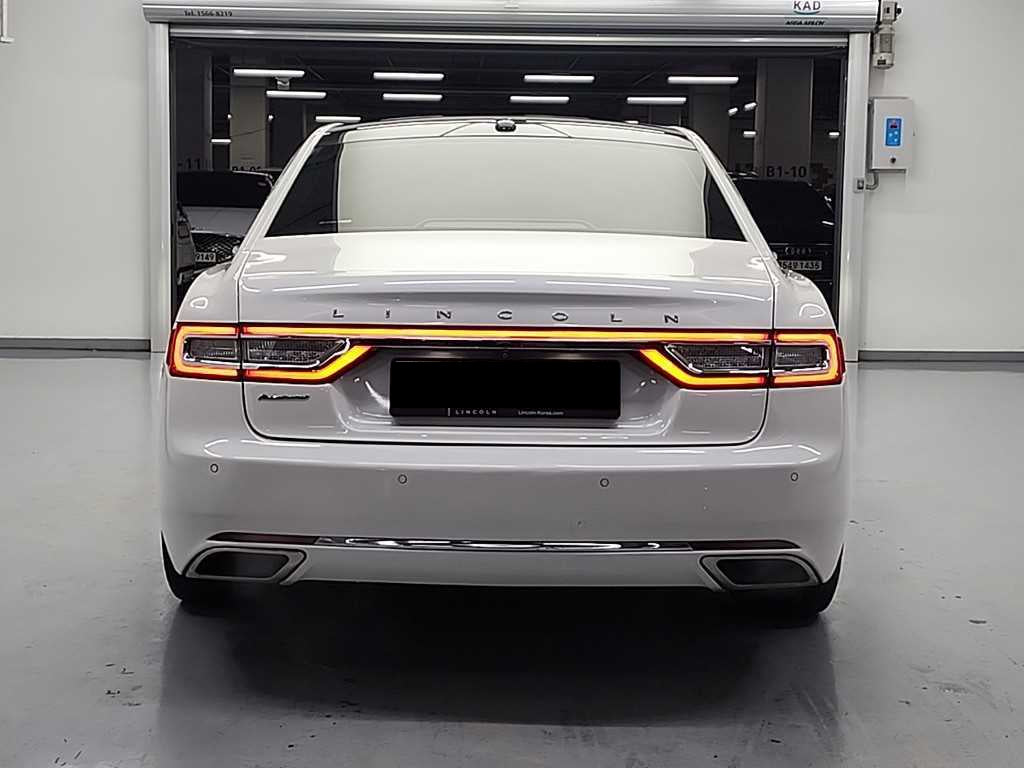 Lincoln Continental — photo 03