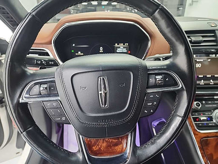 Lincoln Continental — photo 09
