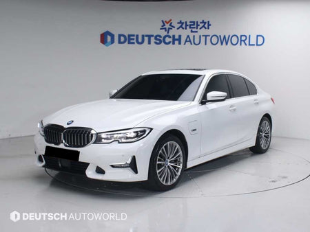 BMW 3-Series — photo 01