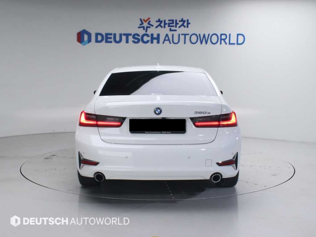 BMW 3-Series — photo 04