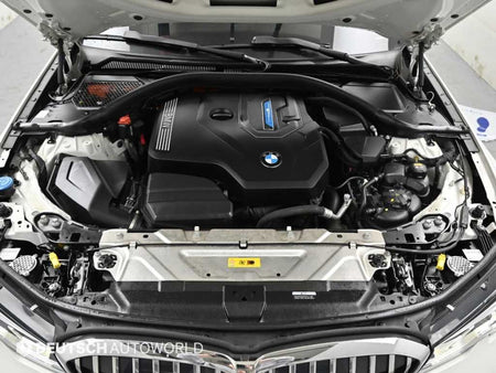 BMW 3-Series — photo 06