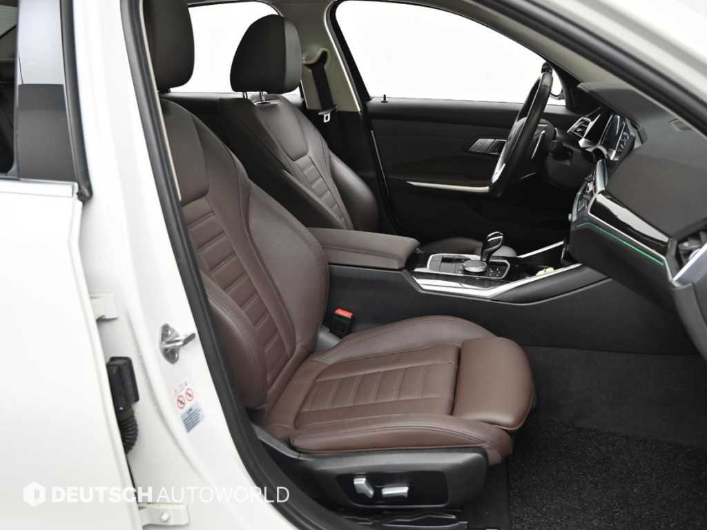 BMW 3-Series — photo 10