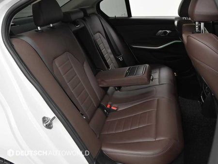 BMW 3-Series — photo 12