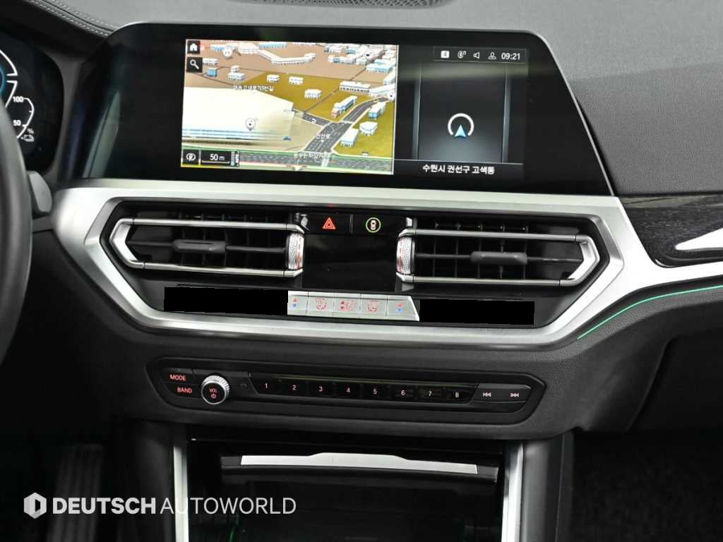 BMW 3-Series — photo 14