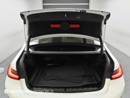 BMW 3-Series — photo 19