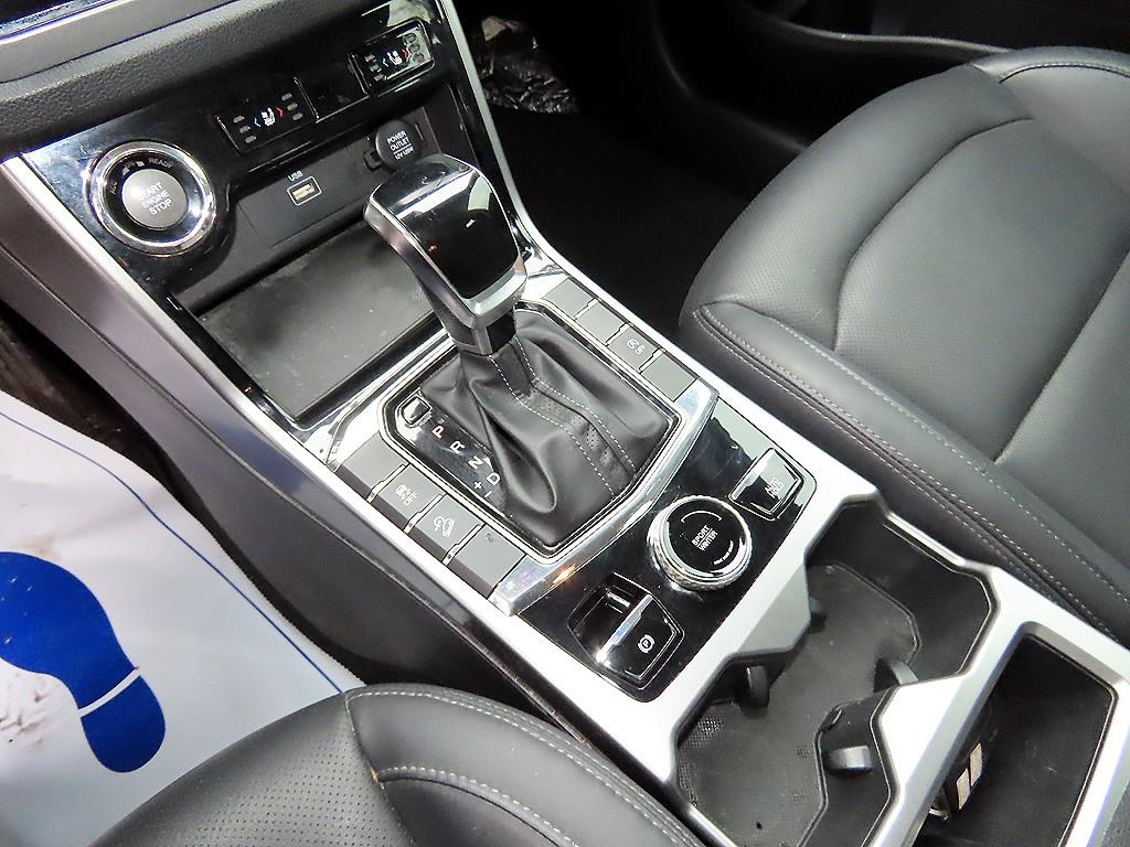 KGM KORANDO — photo 10