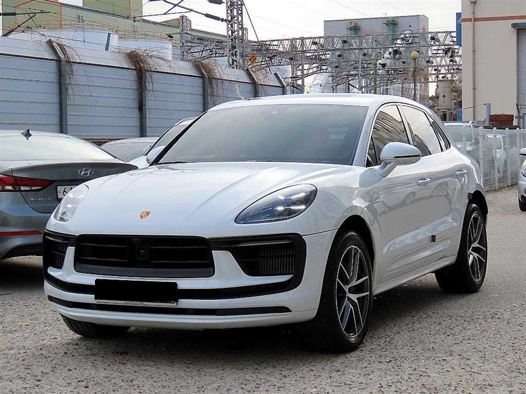 Porsche Macan — photo 02