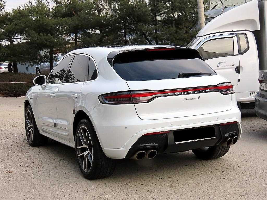 Porsche Macan — photo 03