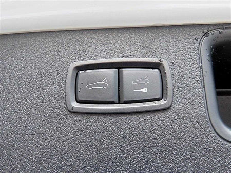 Porsche Macan — photo 15