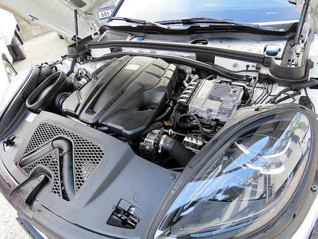 Porsche Macan — photo 19