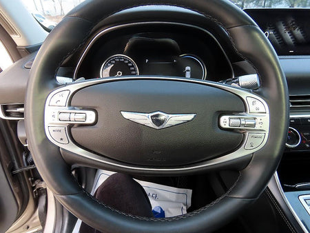 Genesis GV80 — photo 08