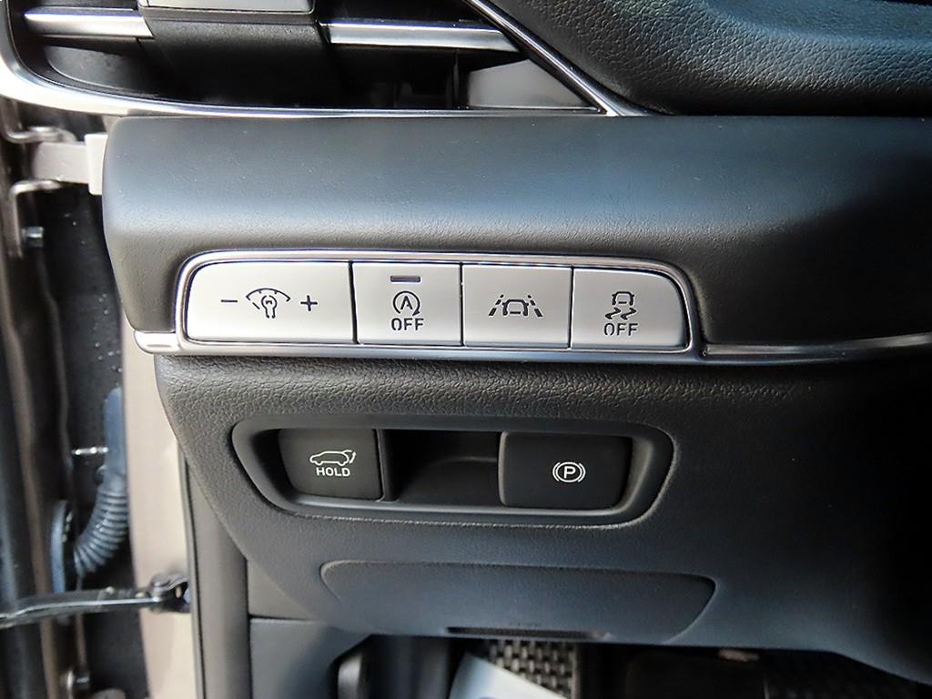Genesis GV80 — photo 12