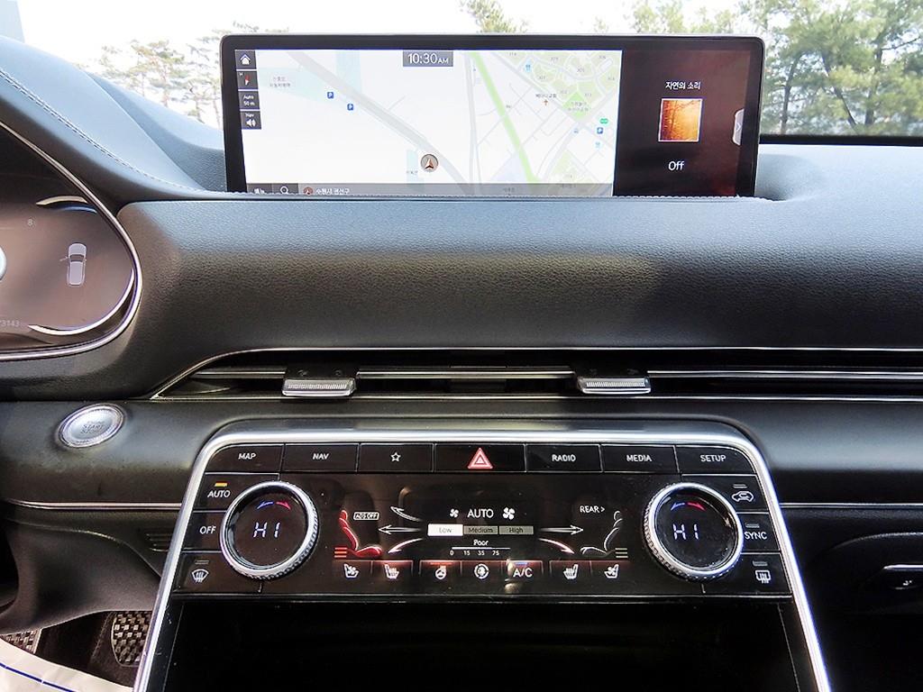 Genesis GV80 — photo 13