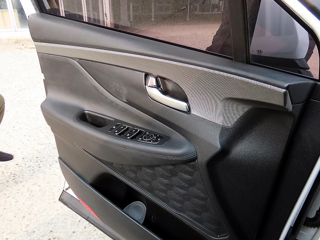Hyundai Santafe — photo 11