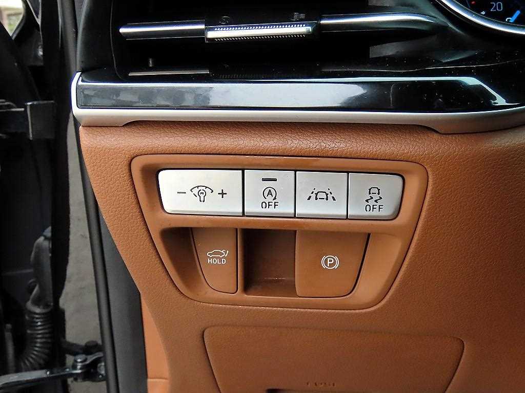 Genesis G80 — photo 13