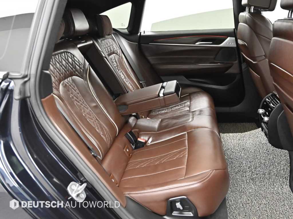 BMW Gran Turismo — photo 12