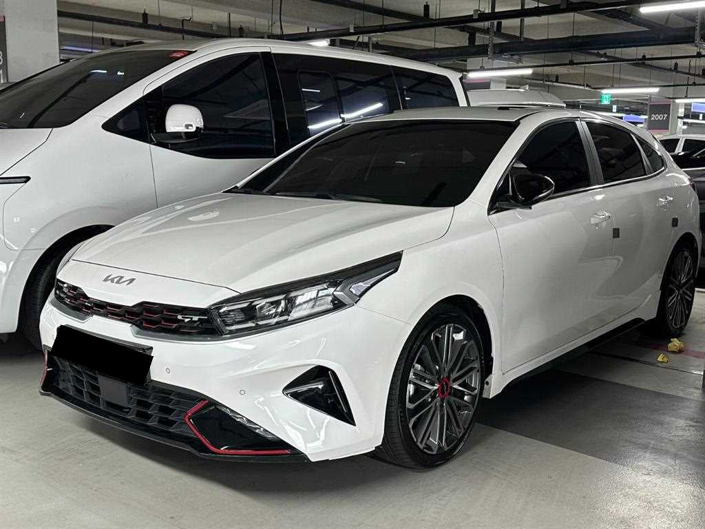 Kia K3 — photo 01