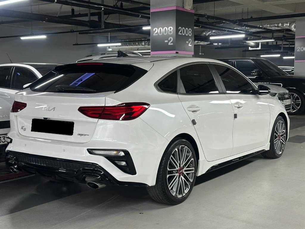 Kia K3 — photo 03