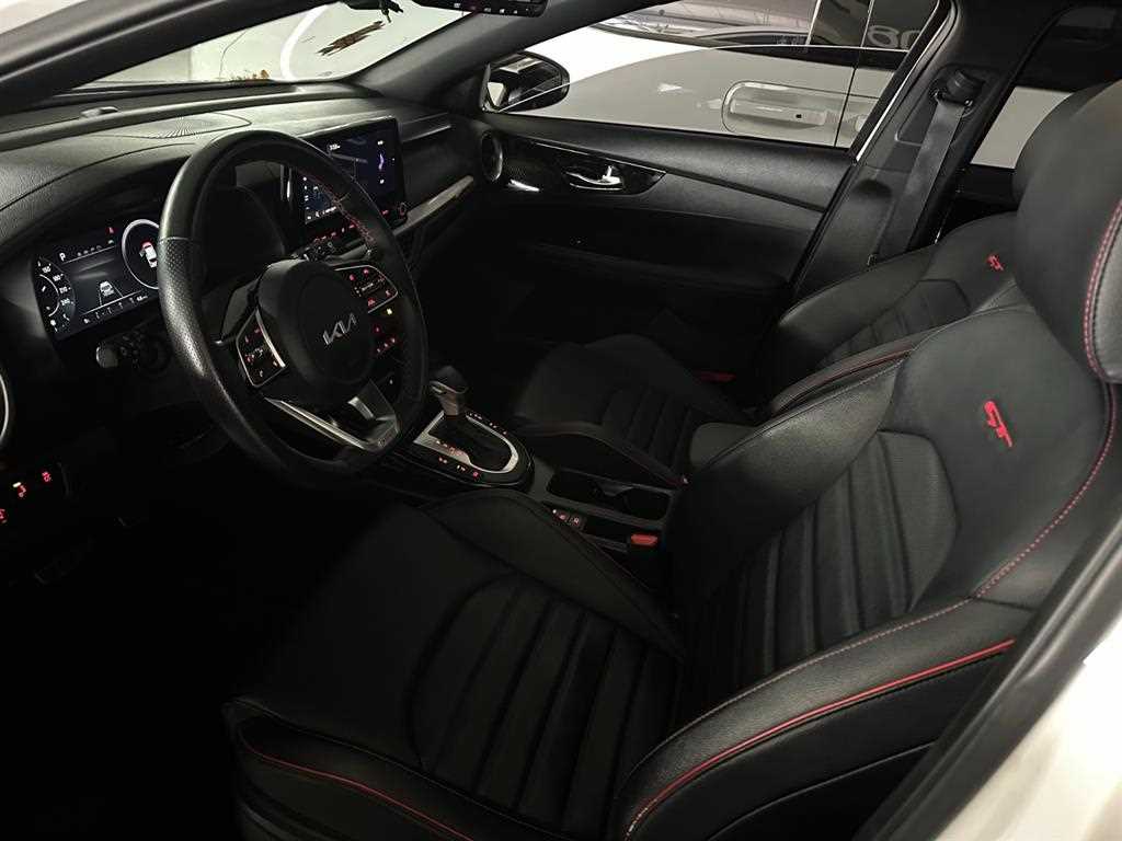 Kia K3 — photo 05