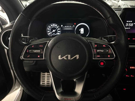 Kia K3 — photo 09