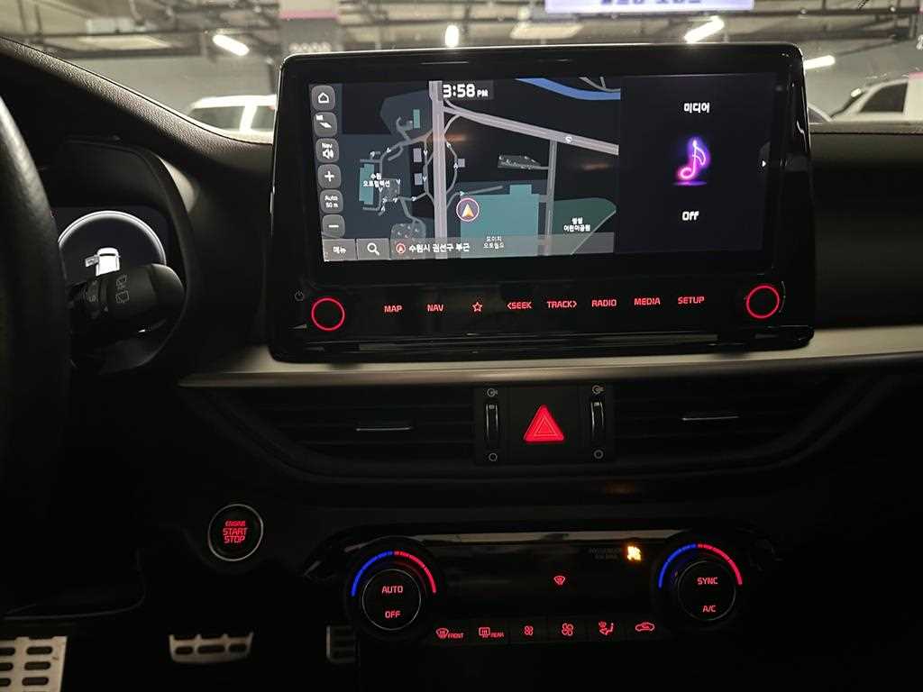 Kia K3 — photo 13