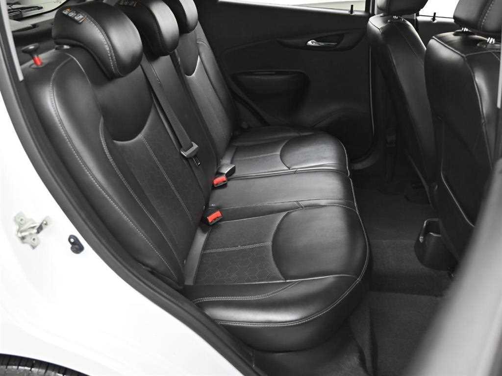 CHEVROLET Spark — photo 12