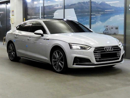 Audi A5 — photo 01