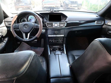 Mercedes-Benz E-Class — photo 05