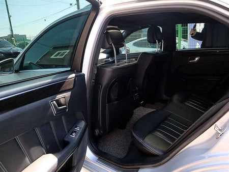 Mercedes-Benz E-Class — photo 07
