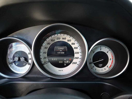 Mercedes-Benz E-Class — photo 09