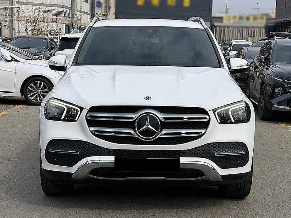 Mercedes-Benz GLE-Class — photo 01