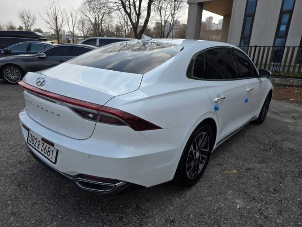 Hyundai Grandeur — photo 06