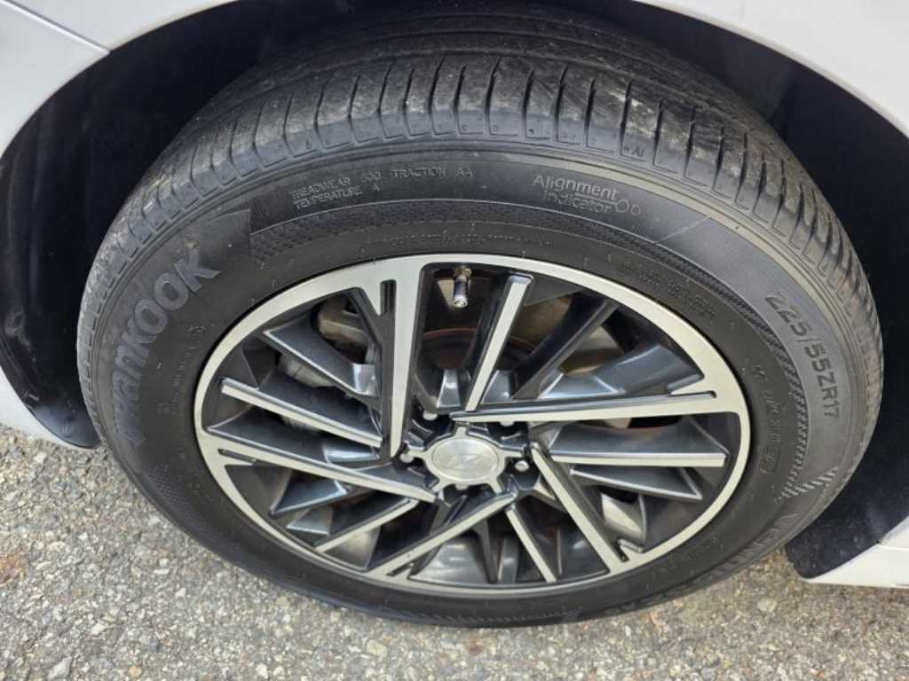 Hyundai Grandeur — photo 16