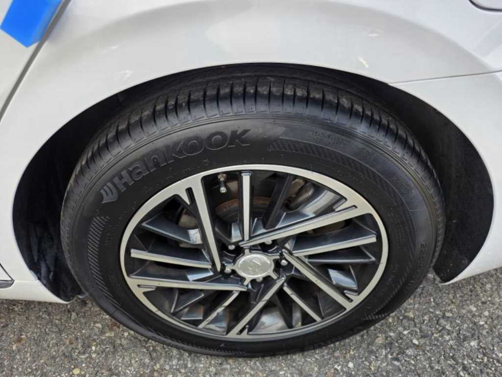 Hyundai Grandeur — photo 17