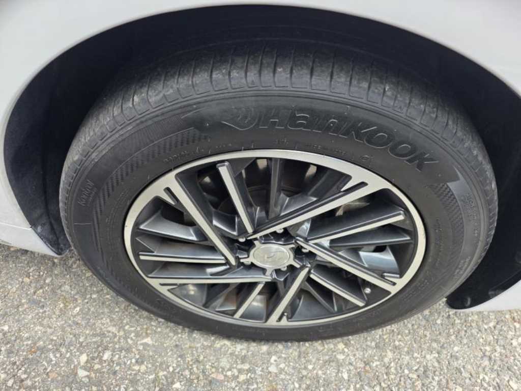 Hyundai Grandeur — photo 19