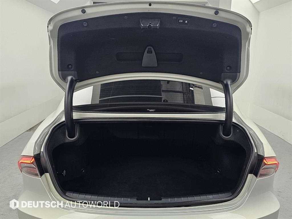 Hyundai Grandeur — photo 18