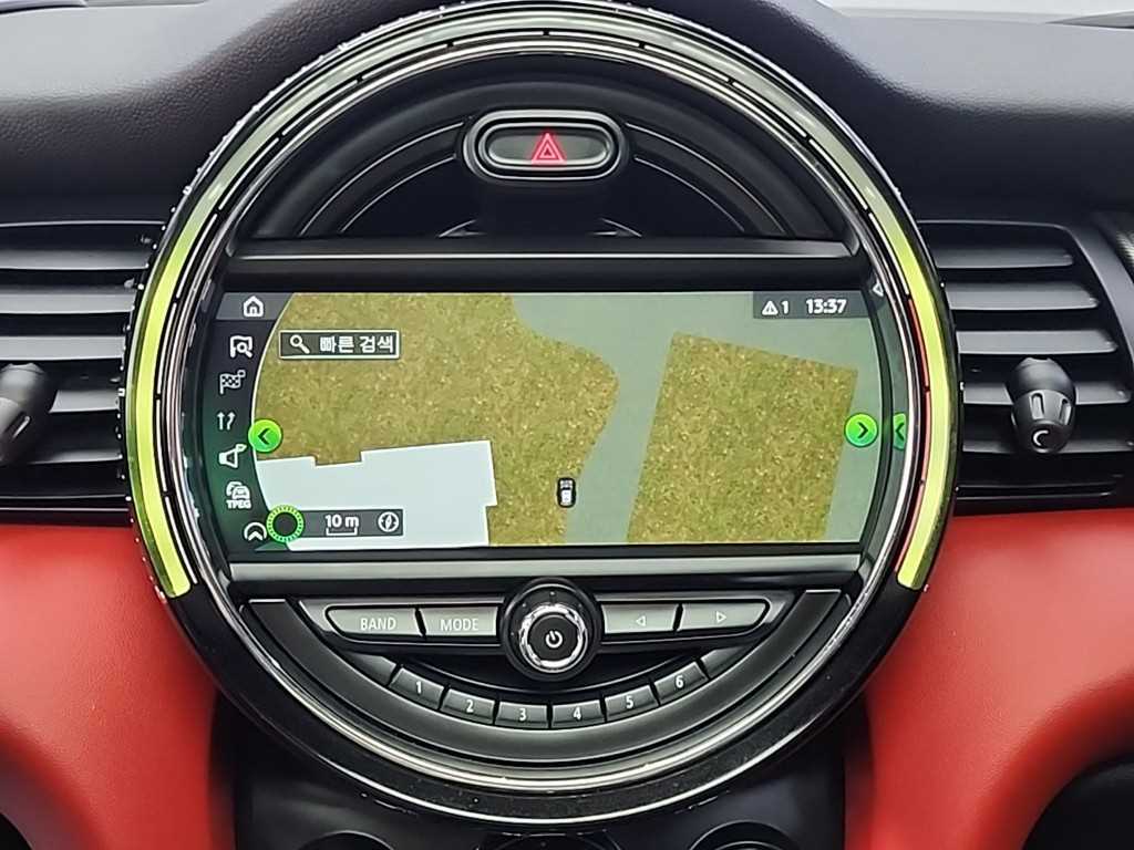 Mini Cooper — photo 14